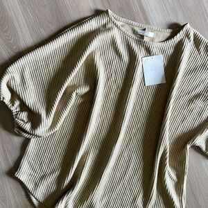 Oversized top L size beige color
